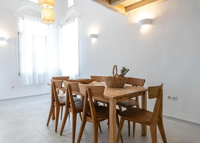 特尔格米科诺斯别墅 * 普沙罗