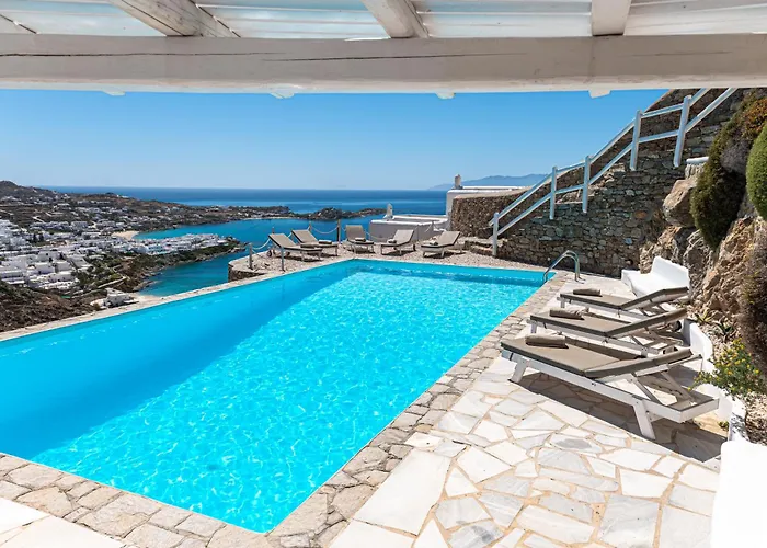 别墅 特尔格米科诺斯别墅 *